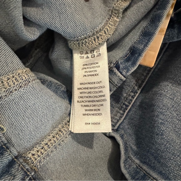 XL Sincerely Jules Denim Halter Top - Picture 7 of 7